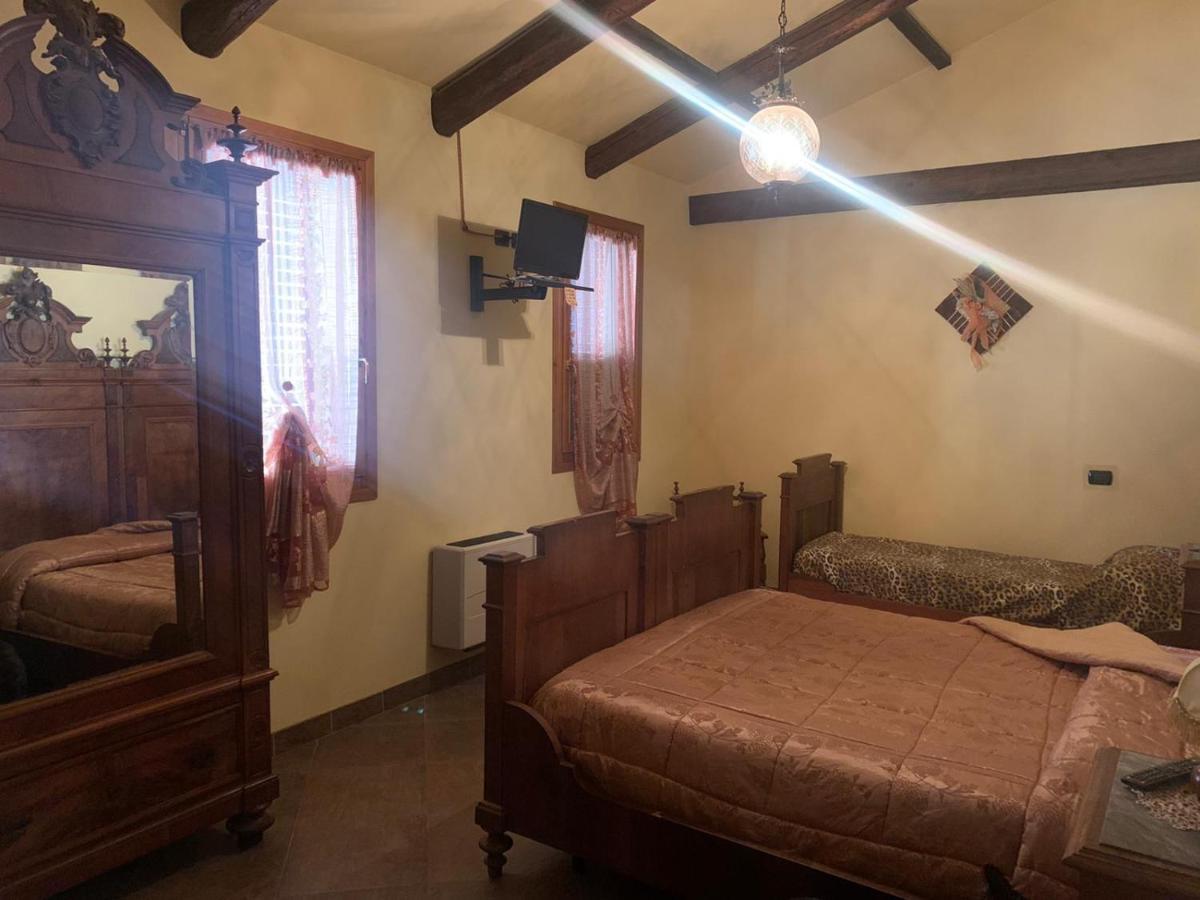 B&B Dal Fiocinino Comacchio Luaran gambar
