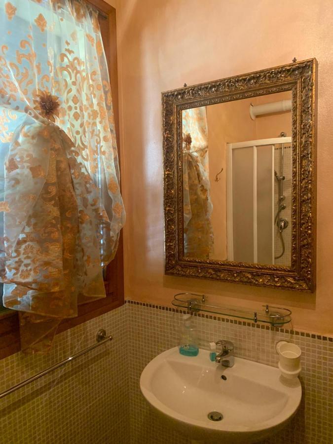 B&B Dal Fiocinino Comacchio Luaran gambar